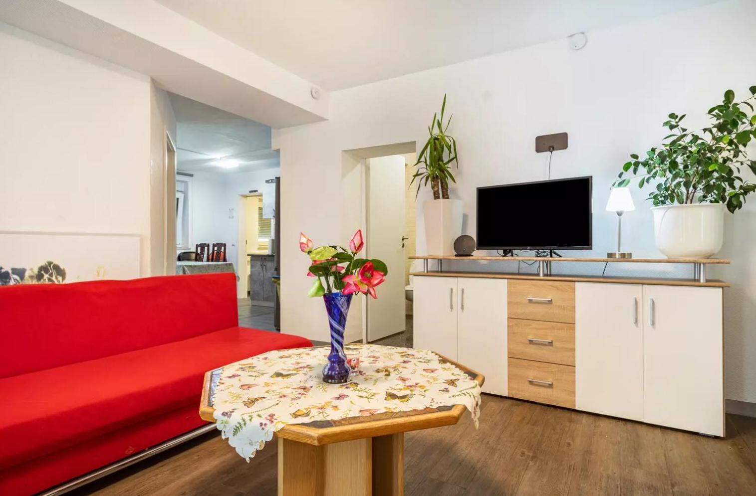 Nguyen Le 3 Schlafzimmer, 7 Bette,Dusche, 2 Wc , Kueche Ab 2 Uebernachtungen Neukirch  Екстериор снимка